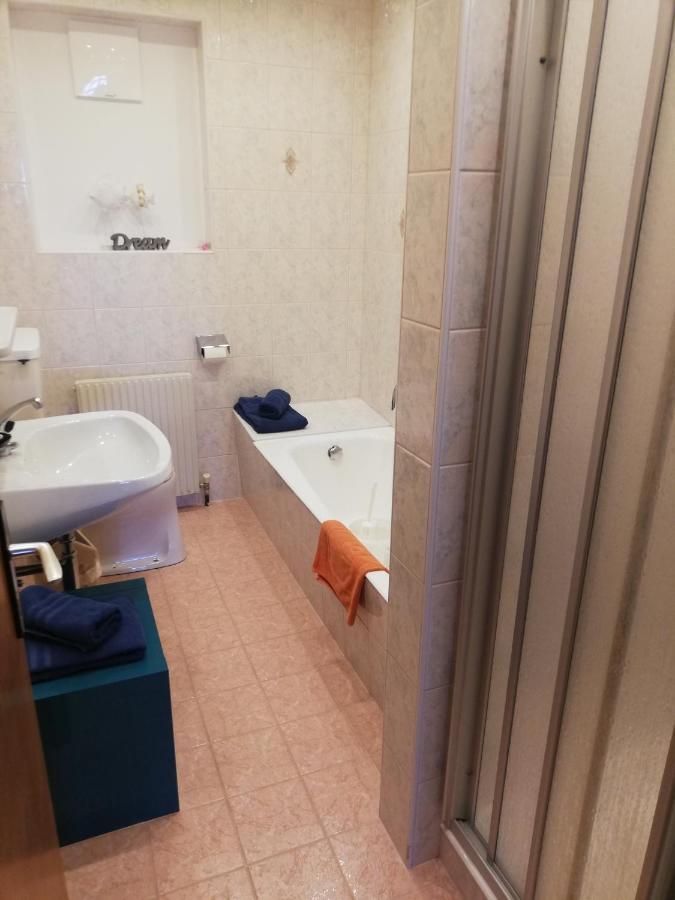 Haus Seppi Ξενοδοχείο Neukirchen am Großvenediger Εξωτερικό φωτογραφία