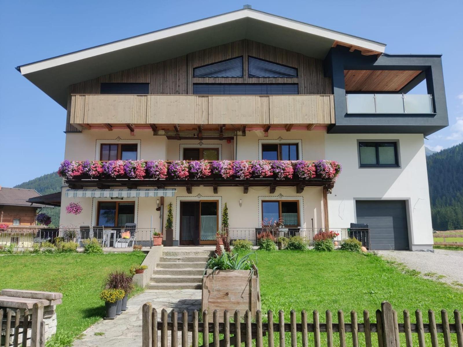 Haus Seppi Ξενοδοχείο Neukirchen am Großvenediger Εξωτερικό φωτογραφία